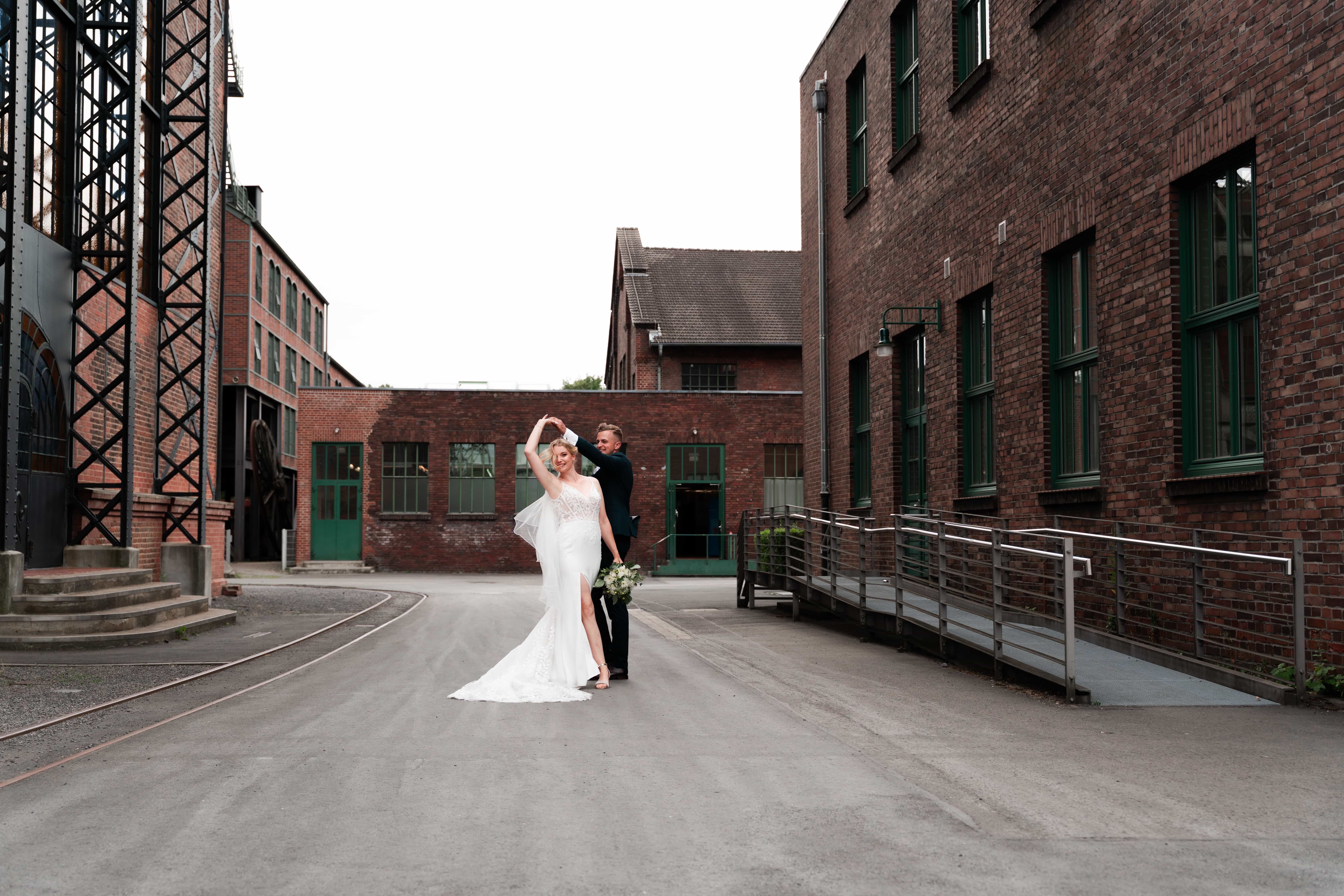 Hochzeitsfotograf Celine & Martin – erster Tanz des Brautpaars